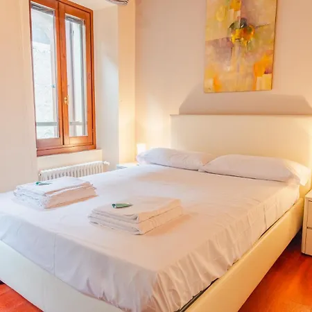Apartment Old Town Alley - Italian Homing Desenzano del Garda
